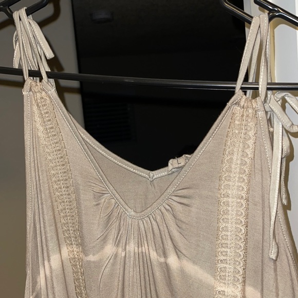 **BRAND NEW W/TAGS L POL Lace Top - Picture 3 of 4
